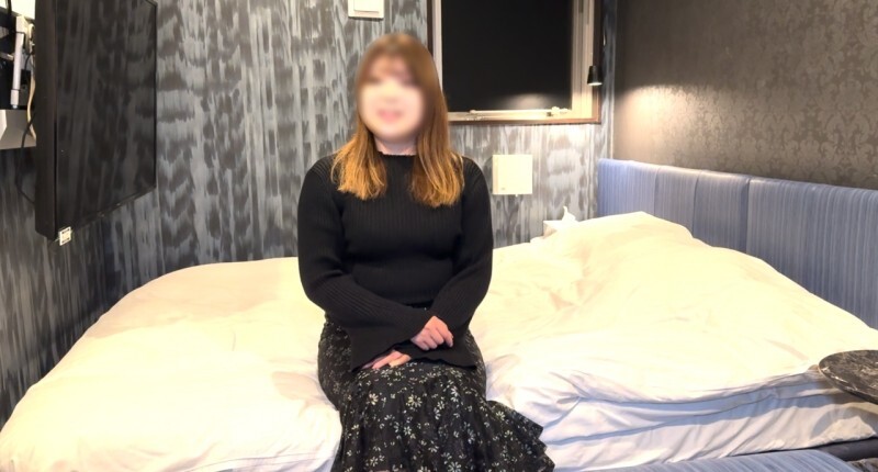 Experience the Intense Pleasure: A Married Woman's Sexual Desire Explodes