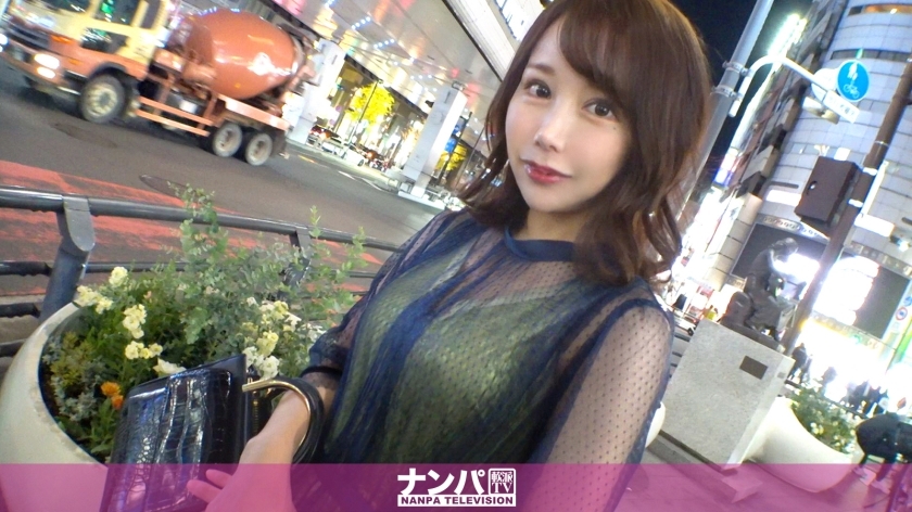 Roppongi Rendezvous: A Man's Flirtatious Encounter with Gorgeous Women