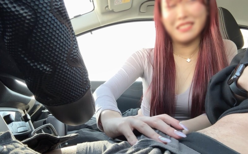 Bold Encounter: Woman with F Cup Gives Handjob and Blowjob in a Car!