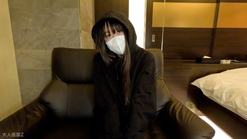 Hazuki's Unforgettable First Shoot: Model Body & Nervous Beginning