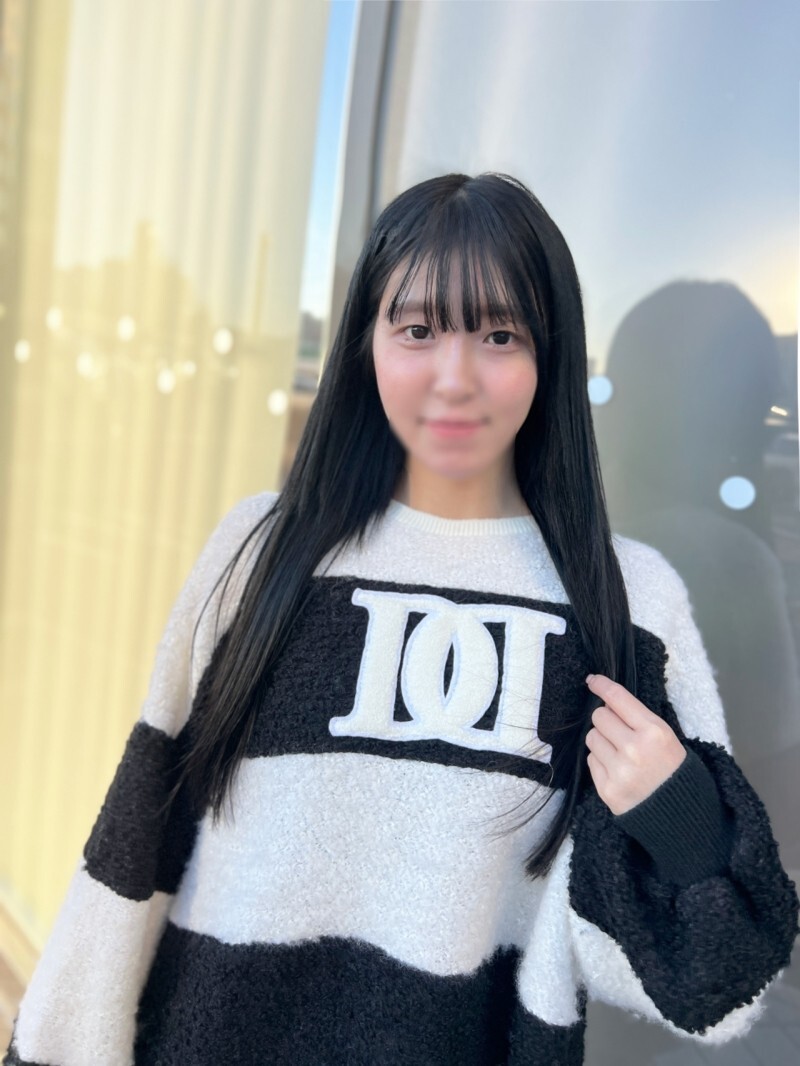 Experience the Excitement: 19-Year-Old's Friend in Her First Shoot